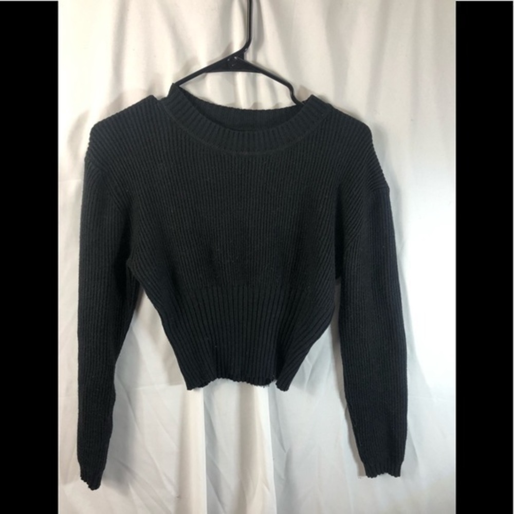 4S13NNA Women's Crop Sweater Size Small